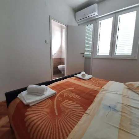 Capo Rab בית הארחה